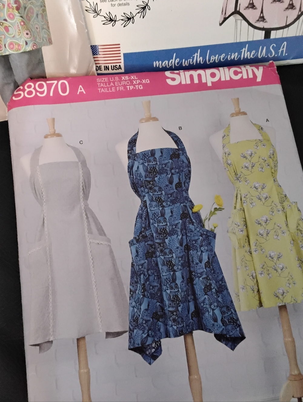 3939 Lot Of 5 Apron Patterns Simplicity New In Package . - Picture 5 of 6